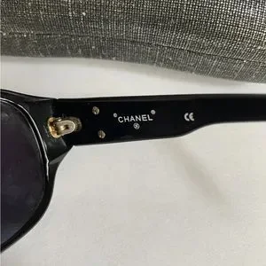 Chanel Gold CC Logo Sunglasses Black 01452 94305 Women Used Near MINT CHANEL COCO Gold Logos 01452 94305 CC Sunglasses  main image 3